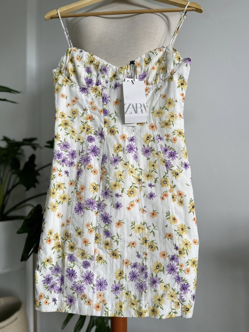 NWT! Zara Floral Mini Dress - Picture 4 of 7